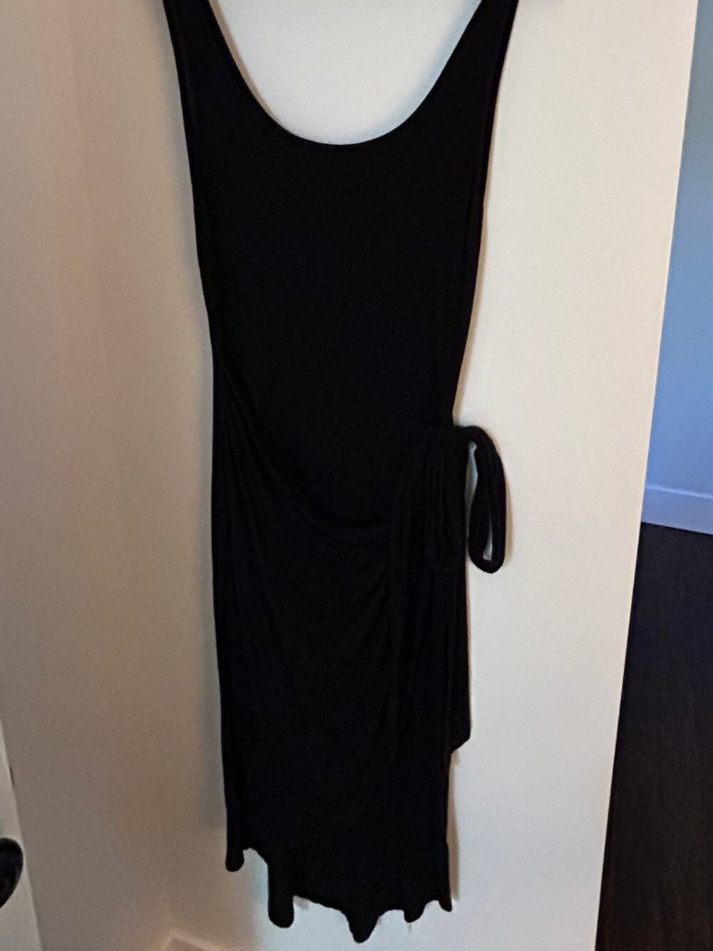 Chichme Size L Black Wrap Dress Very Soft